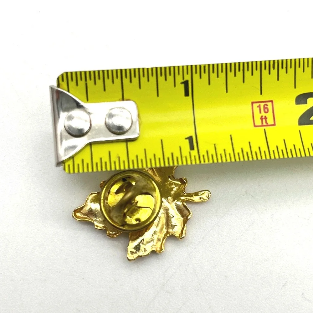 Red Enamel Maple Leaf Lapel Pin Gold Tone Canadian Souvenir Hat Pin 1 Inch